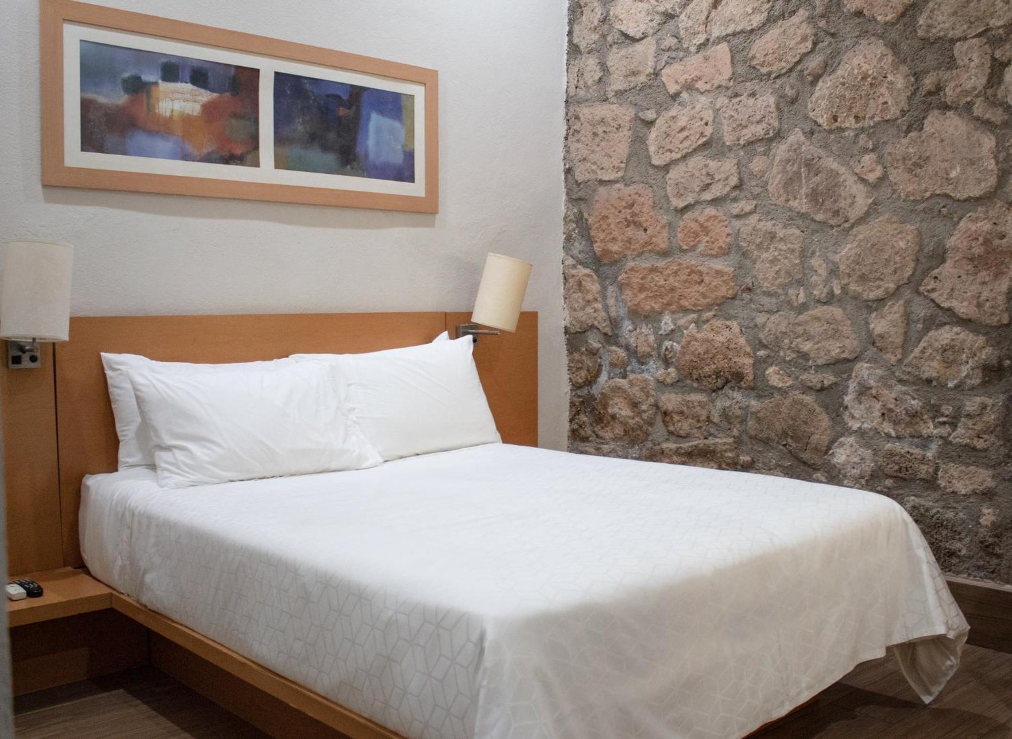 Holiday Inn Express Morelia Centro Historico Zewnętrze zdjęcie